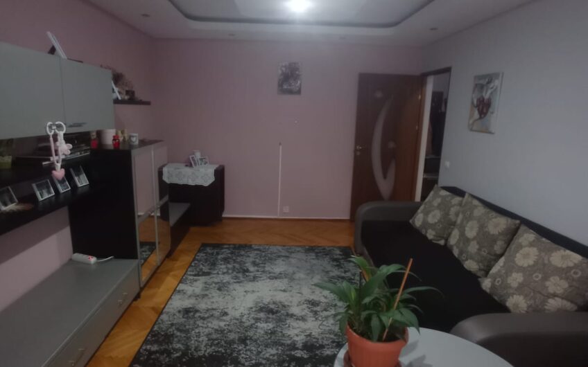 Macului 3 camere Decomandat