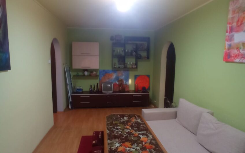 Macului 3 camere Decomandat