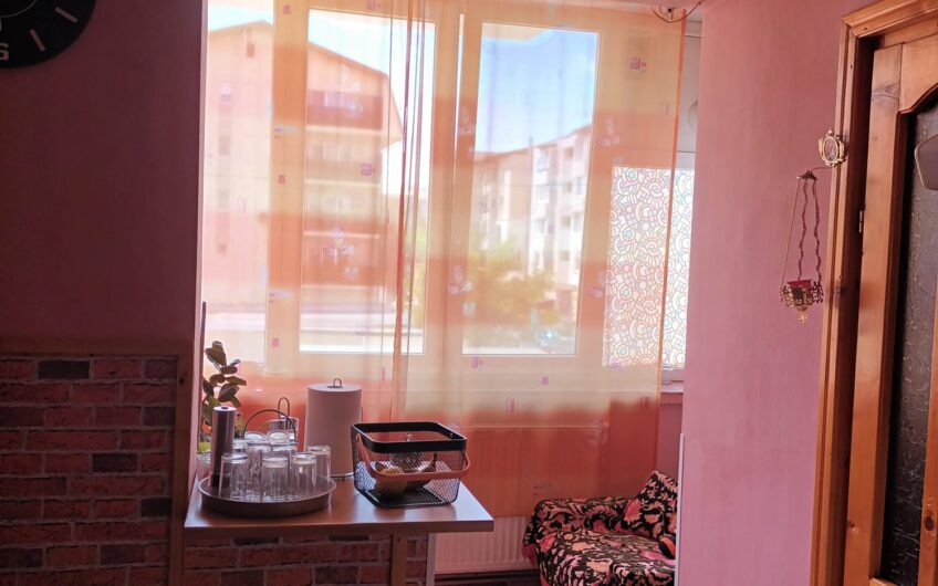 Granicerilor 4 camere Decomandat Etaj 1