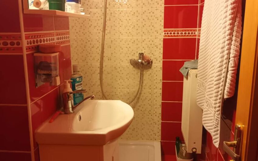 Granicerilor 4 camere Decomandat Etaj 1