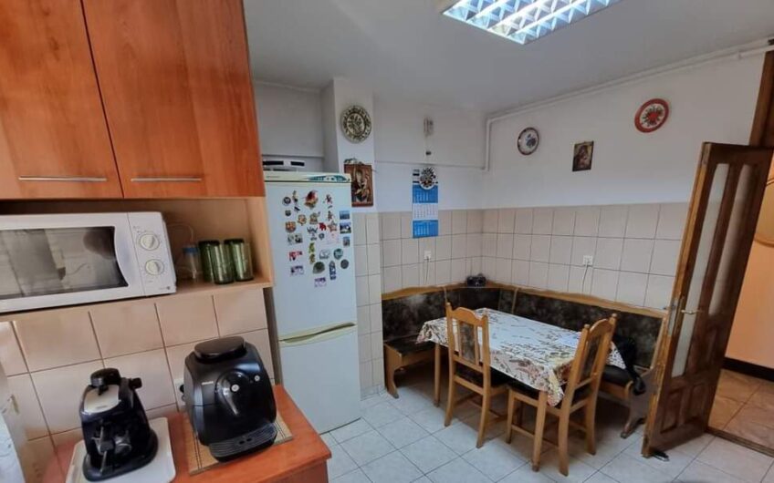 Apartament 4 camere Zona Canal 7