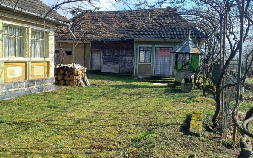 Casa la 12 Km de Baia Mare