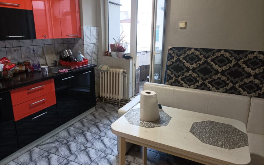 Republicii Zona Marinex 4 camere