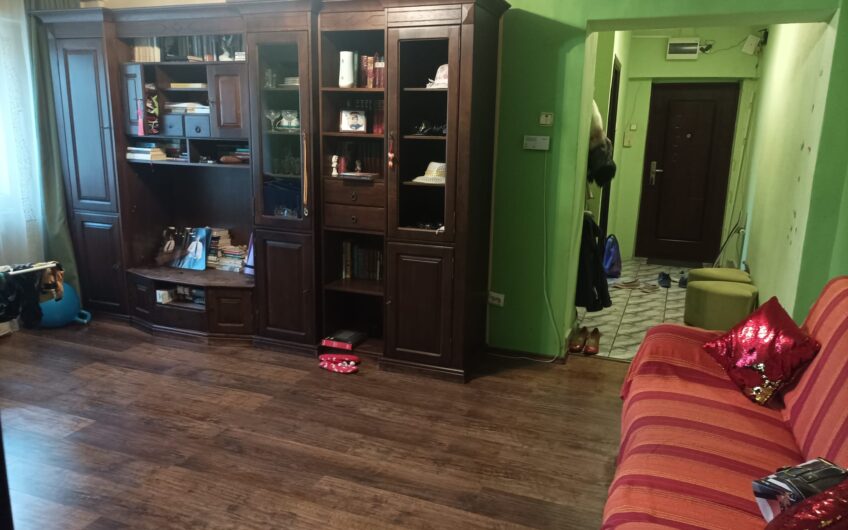 Republicii Zona Marinex 4 camere