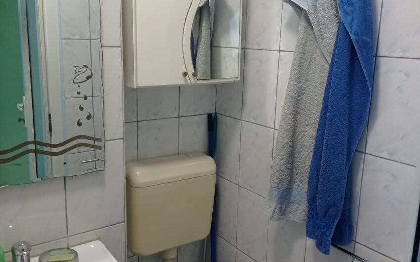 Zona Semiluna 2 camere Decomandat