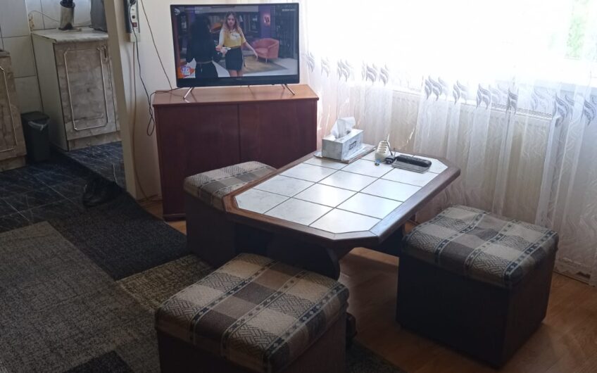 Zona Semiluna 2 camere Decomandat