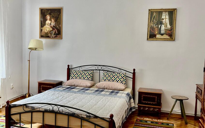 Apartament 3 camere in Vila