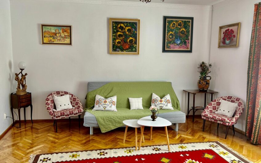 Apartament 3 camere in Vila