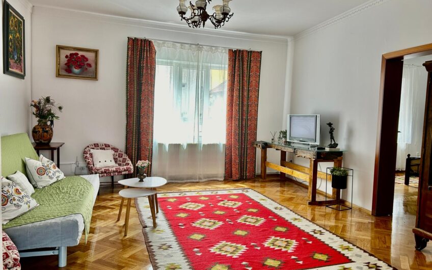 Apartament 3 camere in Vila