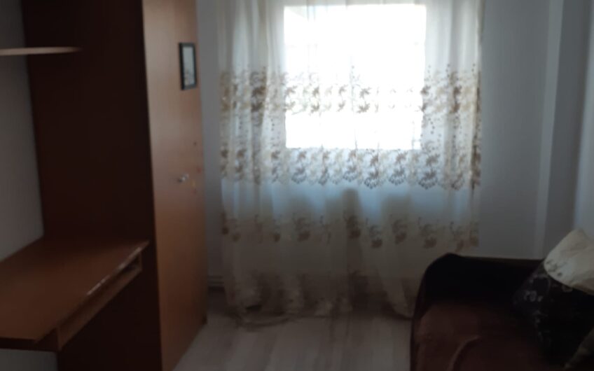 Hortensiei 3 camere Decomandat