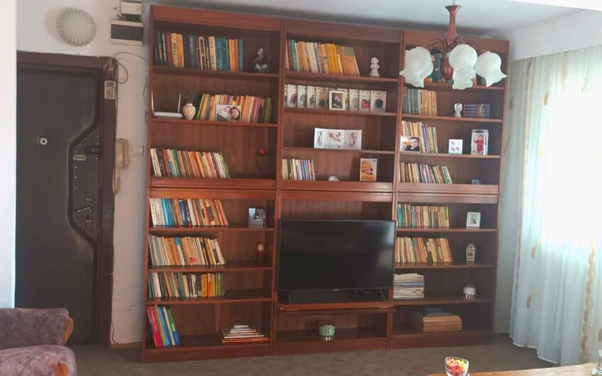 Cosbuc Colt cu Republicii 4 camere