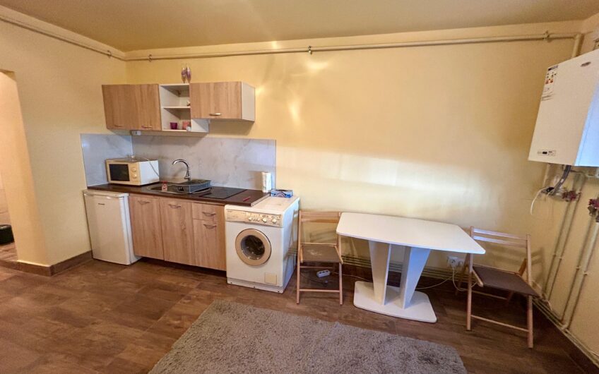 Garsoniera de inchiriat Bd Bucuresti