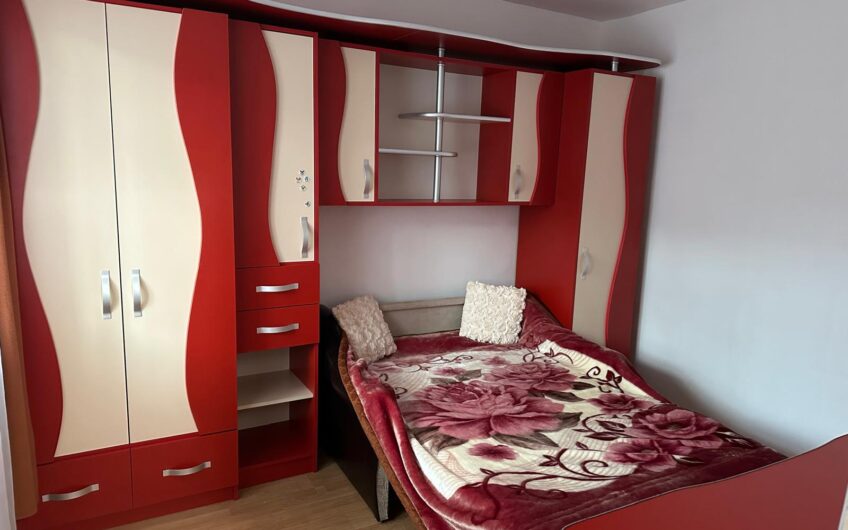 Oituz 2 camere etaj 3