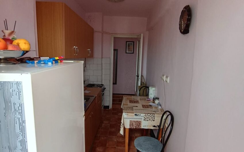 Decebal Zona Semiluna 2 Camere Decomandat