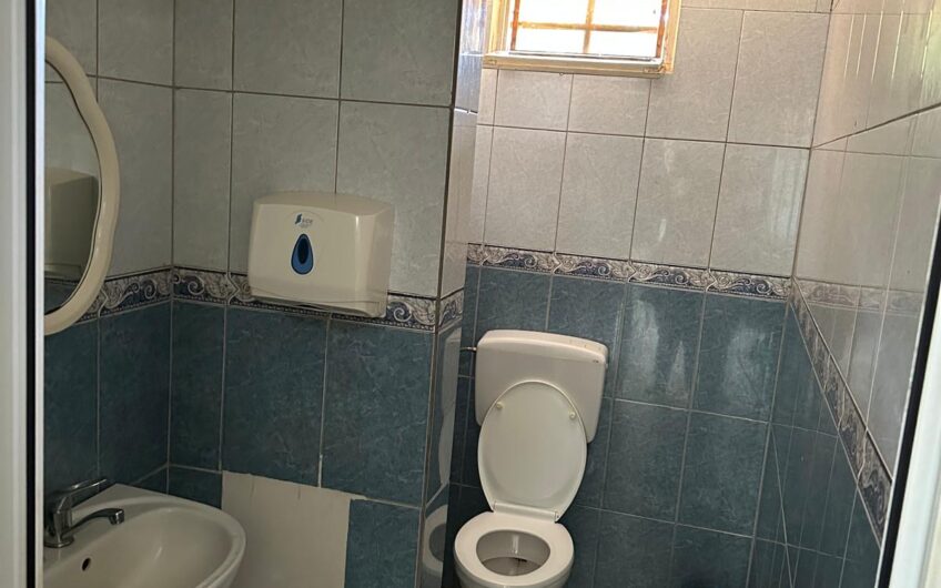 Chirie Spațiu Comercial de 40 mp utili situat în zona Meda