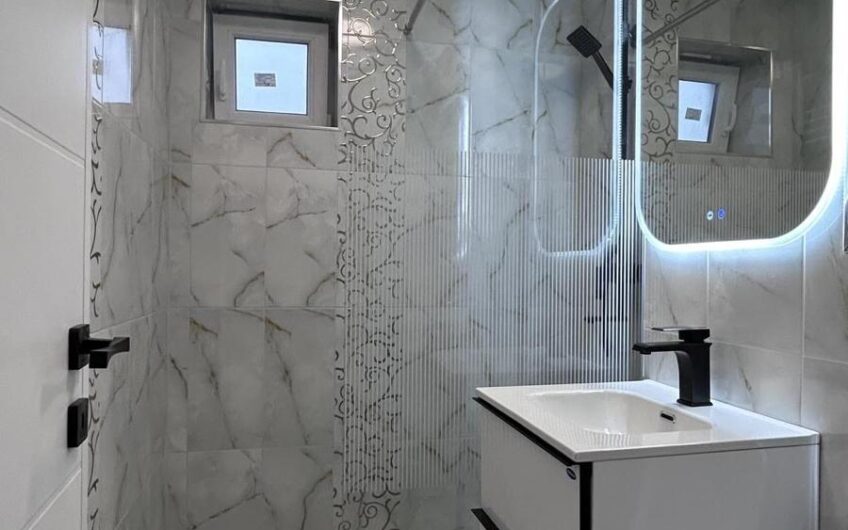 Apartament 3 camere Zona Cuza Vodă