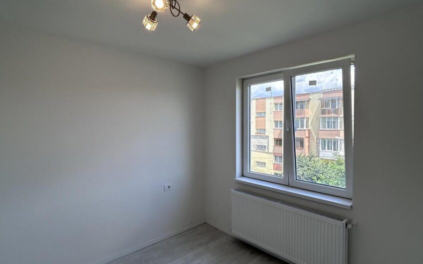 Apartament 3 camere Zona Cuza Vodă