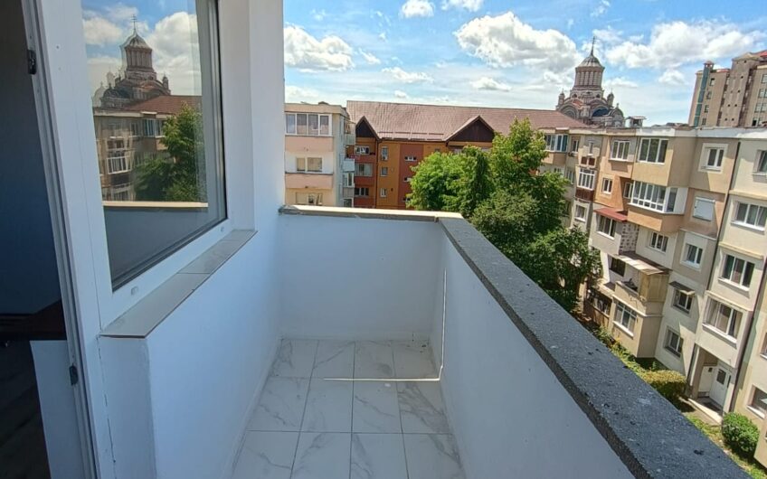 Apartament 3 camere decomandat – Hortensiei