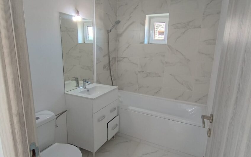 Apartament 3 camere decomandat – Hortensiei