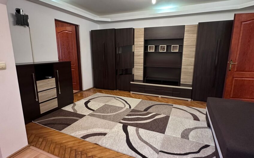 Zona Vivo 2 camere Etaj 1