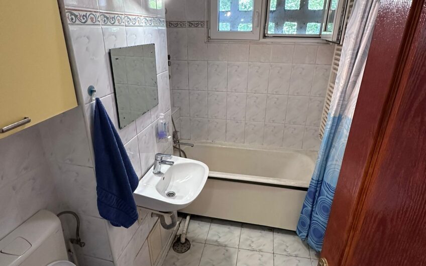 Zona Vivo 2 camere Etaj 1