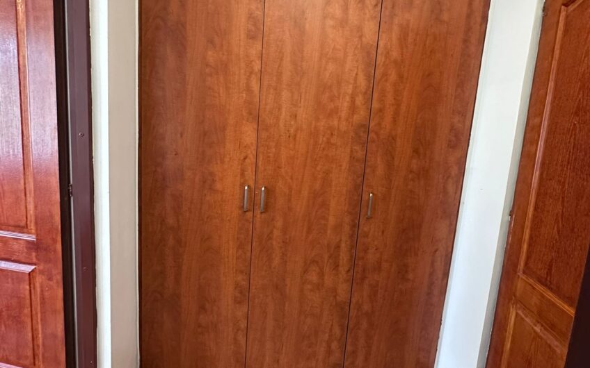 Zona Vivo 2 camere Etaj 1