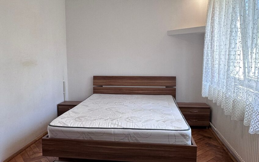 Zona Vivo 2 camere Etaj 1