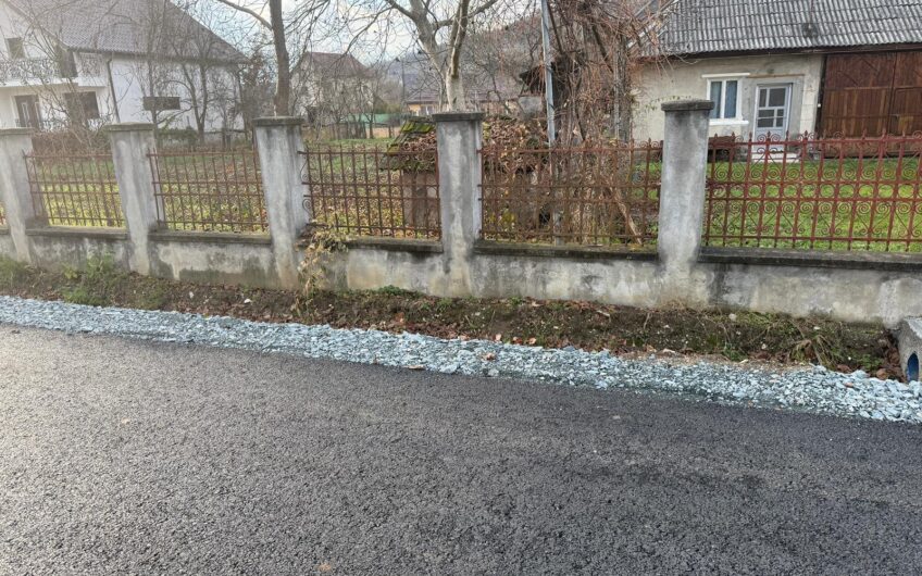 Casă spațioasă cu anexă, si teren generos