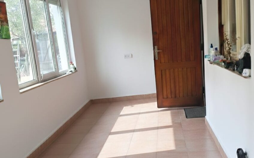 Casă tip duplex (jumătate de duplex) – Baia Mare