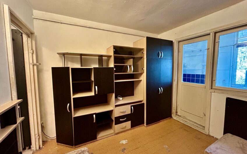 Garsonieră –Strada Iza, etaj 1 – 30.000 €