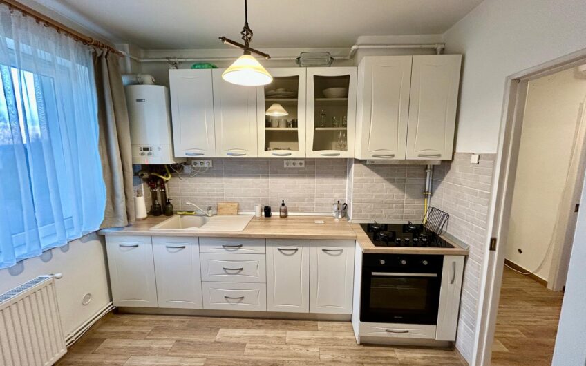 Apartament 3 camere decomandat  Aleea Aurora