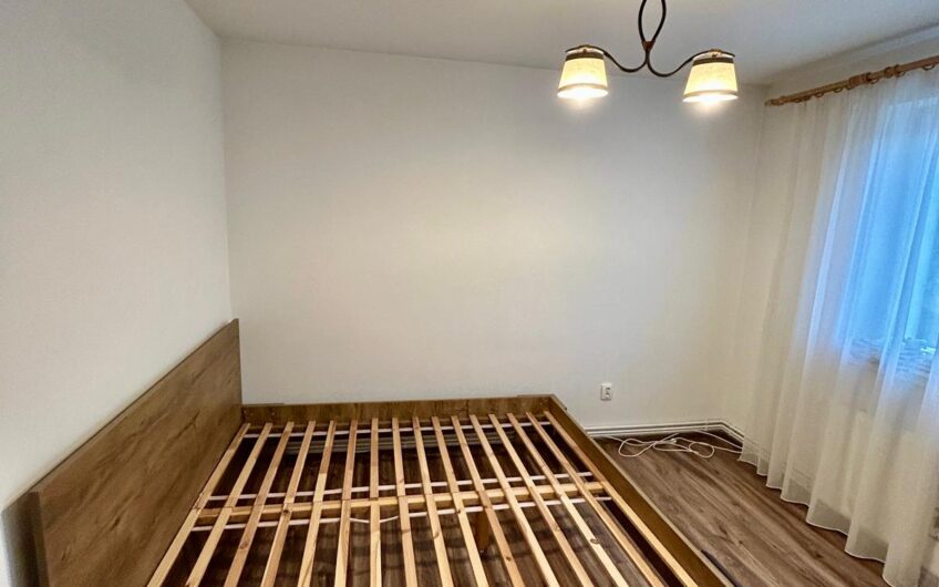 Apartament 3 camere decomandat  Aleea Aurora