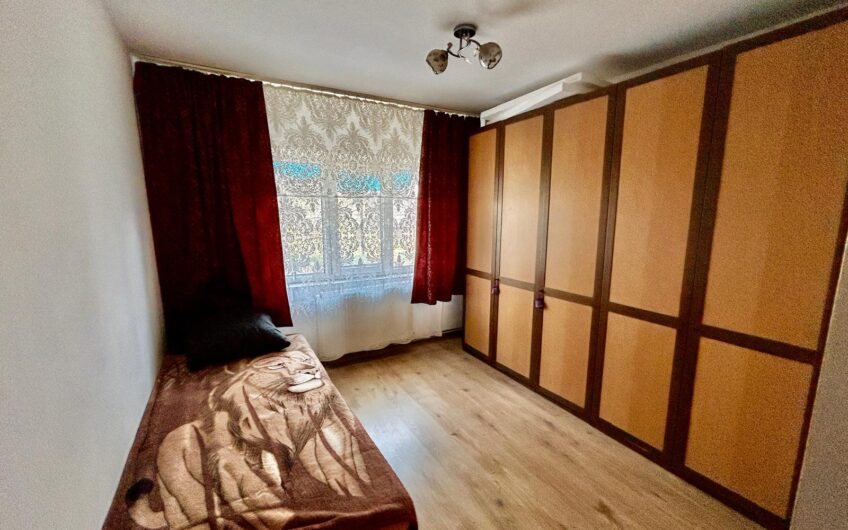 Apartament 3 camere decomandat, 54 mp – Ariesului