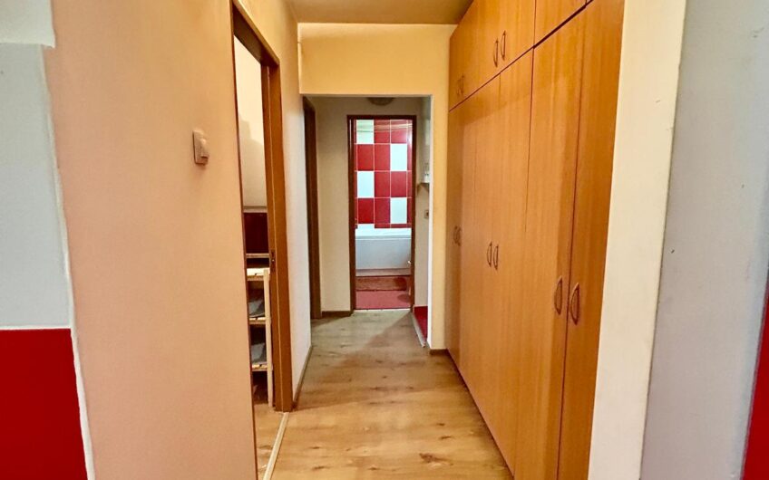 Apartament 3 camere decomandat, 54 mp – Ariesului