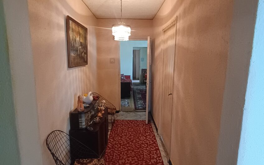 Apartament 4 camere, zona Decebal