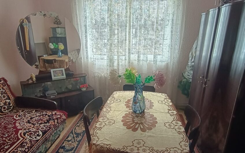 Apartament 4 camere, zona Decebal