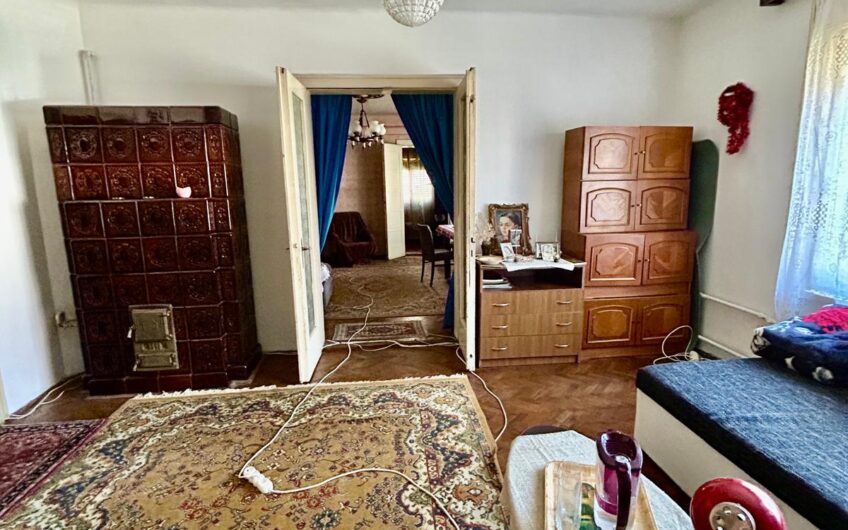 Casă de vânzare – zona Gheorghe Doja