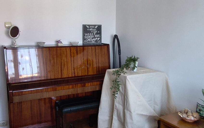 Apartament 3 camere – Zona Moldovei